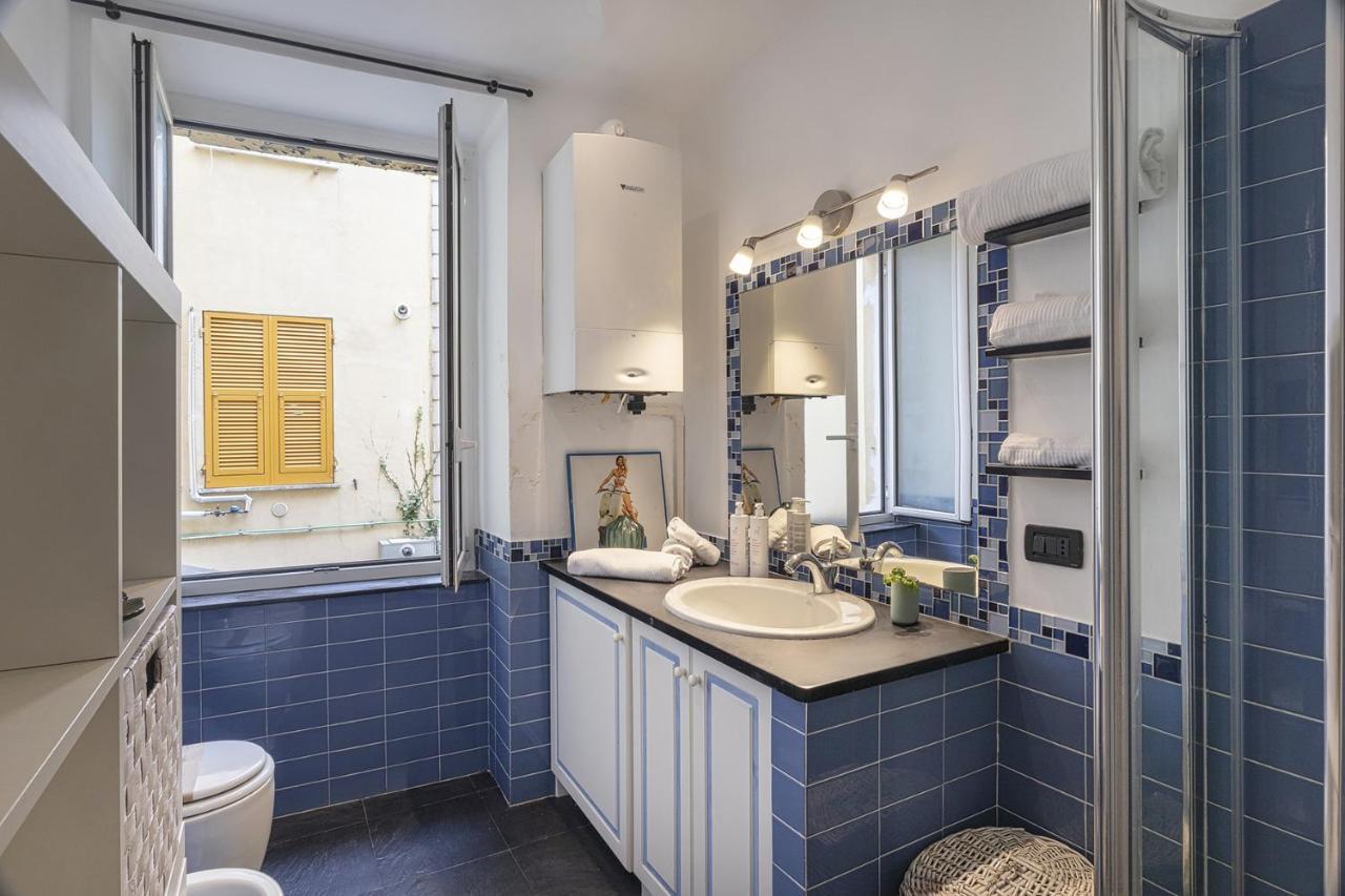 Santa Chiara Apartment By Wonderful Italy Genua Zewnętrze zdjęcie